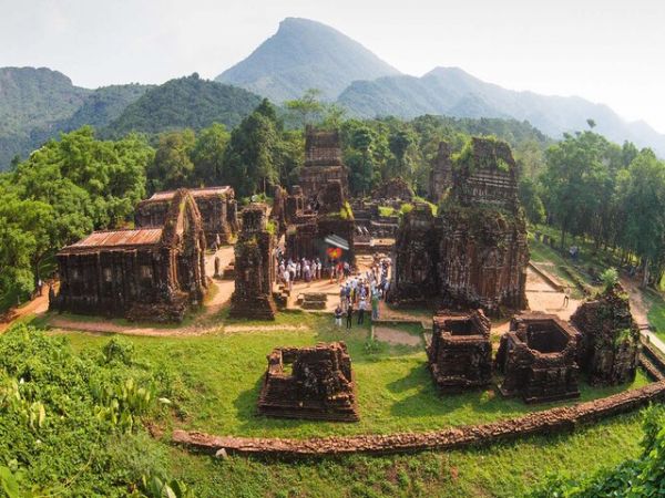 Vietnam Budget Travel 15 Days Tour From Hanoi