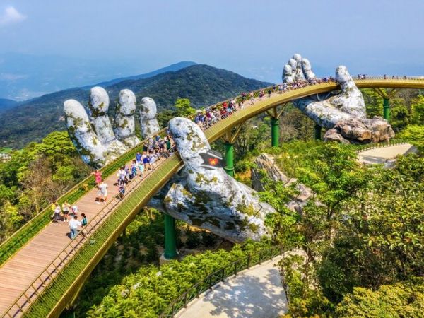 Land Tour Vietnam 9 Days 8 Nights