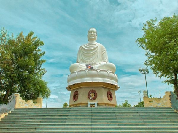 Cheap Tour Package To Nha Trang Vietnam