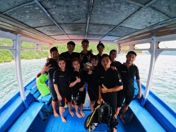 Private Diving Tour Explore Van Phong Bay Coral Reef