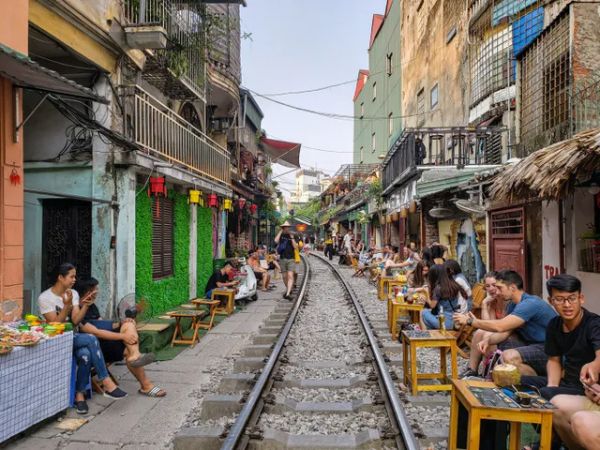 Hanoi Street Food Tour Exploration