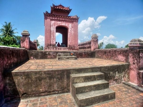 Dien Khanh Citadel