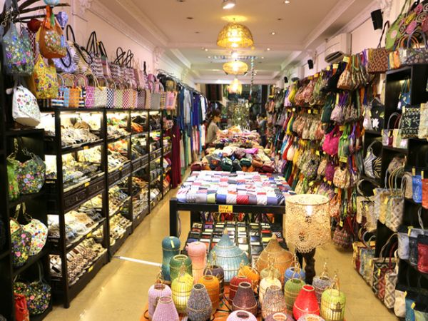 Shopping In Vietnam