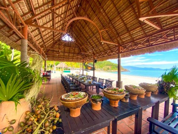 Green Oasis Beach Nha Trang