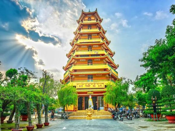 Jade Emperor Pagoda Saigon