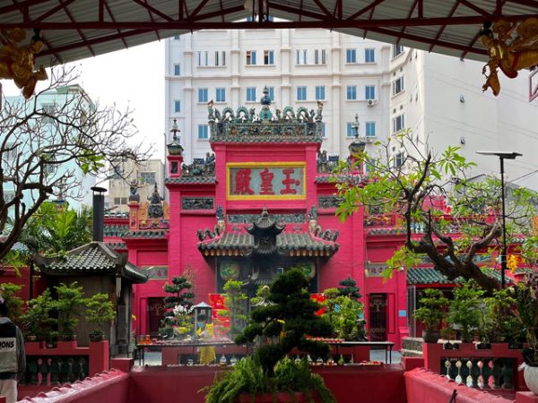 Jade Emperor Pagoda Saigon