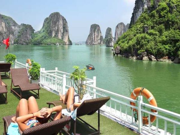 Lan Ha Bay Vietnam