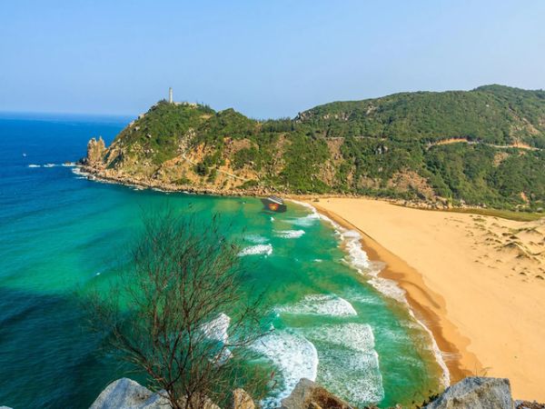 Mui Dien Lighthouse In Phu Yen