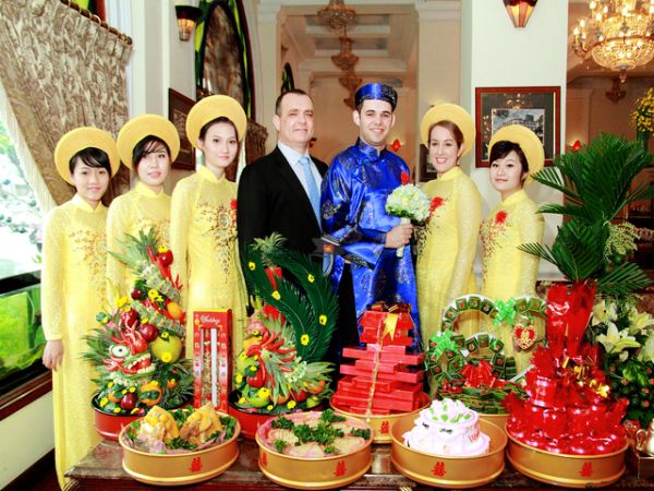 The Vietnamese Wedding Ceremony Traditional