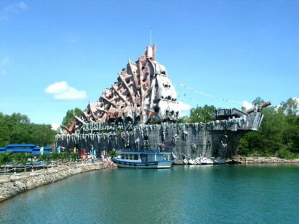 Nha Trang Happy Boat Trip Floating Bar
