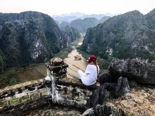 Day Tour To Ninh Binh Mua Cave