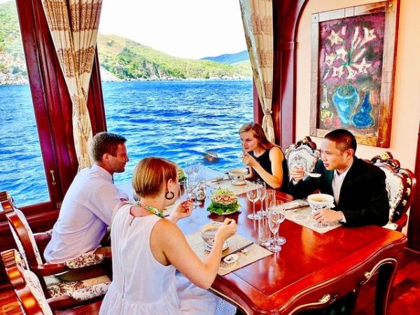 Nha Trang Emperor Cruise Day Tour