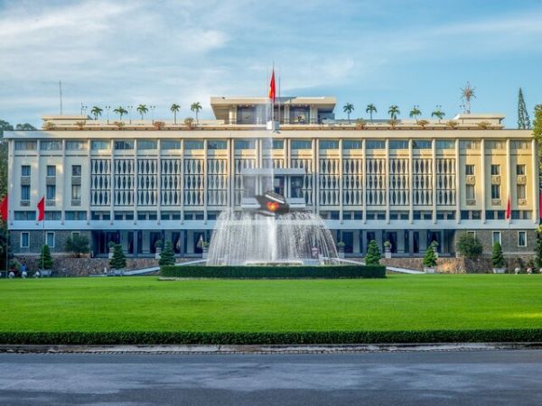 Discover Vietnam 12 Days Budget Tour