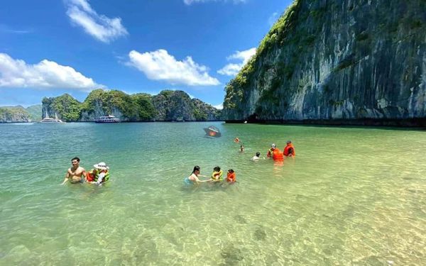 halong-bay-shore-excursions-25